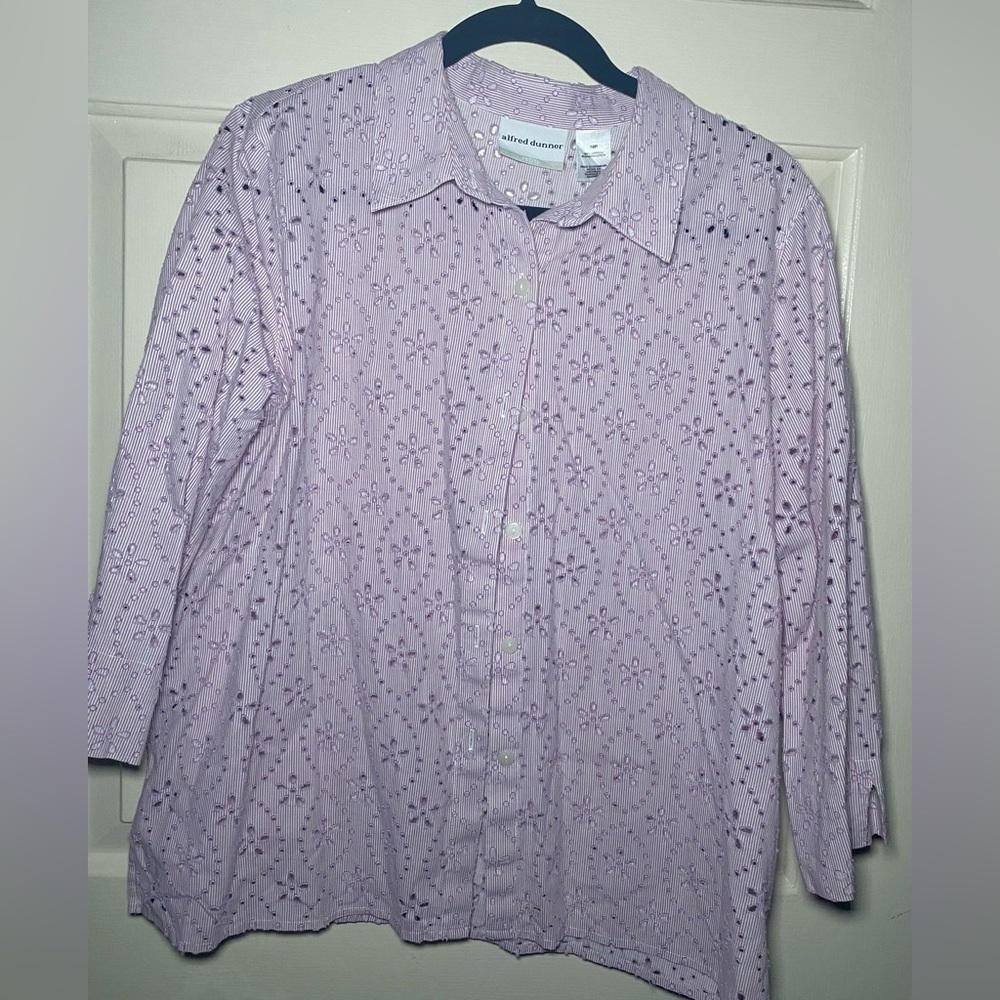 Alfred Dunner Shirt‎ Women's Size 16 Petite Purple Button Up 3/4 Sleeve Eyelet